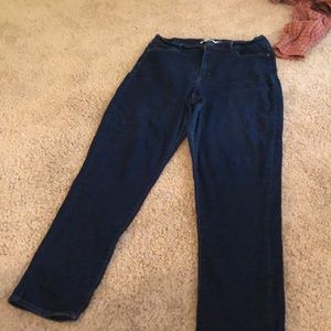 Levi skinny leg 16